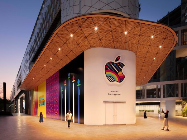 Apple to open more stores in India