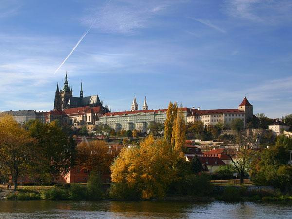 T-Mobile Czechia to use Mavenir SDC for smartwatch services