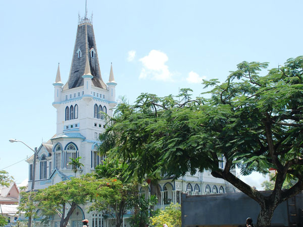 Guyana set to issue 700MHz licences to three operators