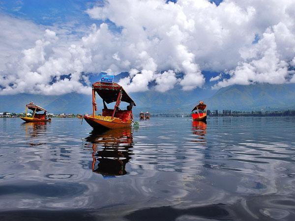 India relaxes Jammu and Kashmir internet blackout