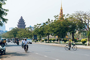Cambodia’s Smart Axiata and TrueMoney to combine service offerings Cambodia’s Smart Axiata and TrueMoney to combine service offerings