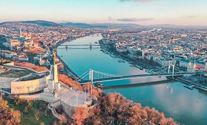 Magyar Telekom confirms plans to spin off tower assets