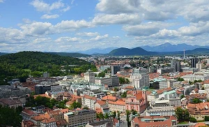 Slovenia exploring sale of Telekom Slovenije stake